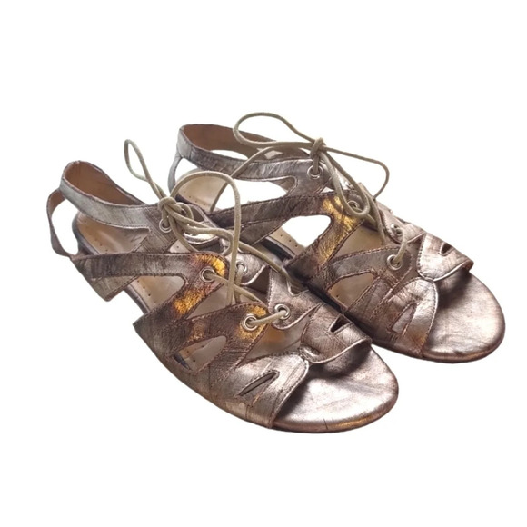 Vaneli Metallic Gladiator Sandals EUC ❤️ - Picture 11 of 12